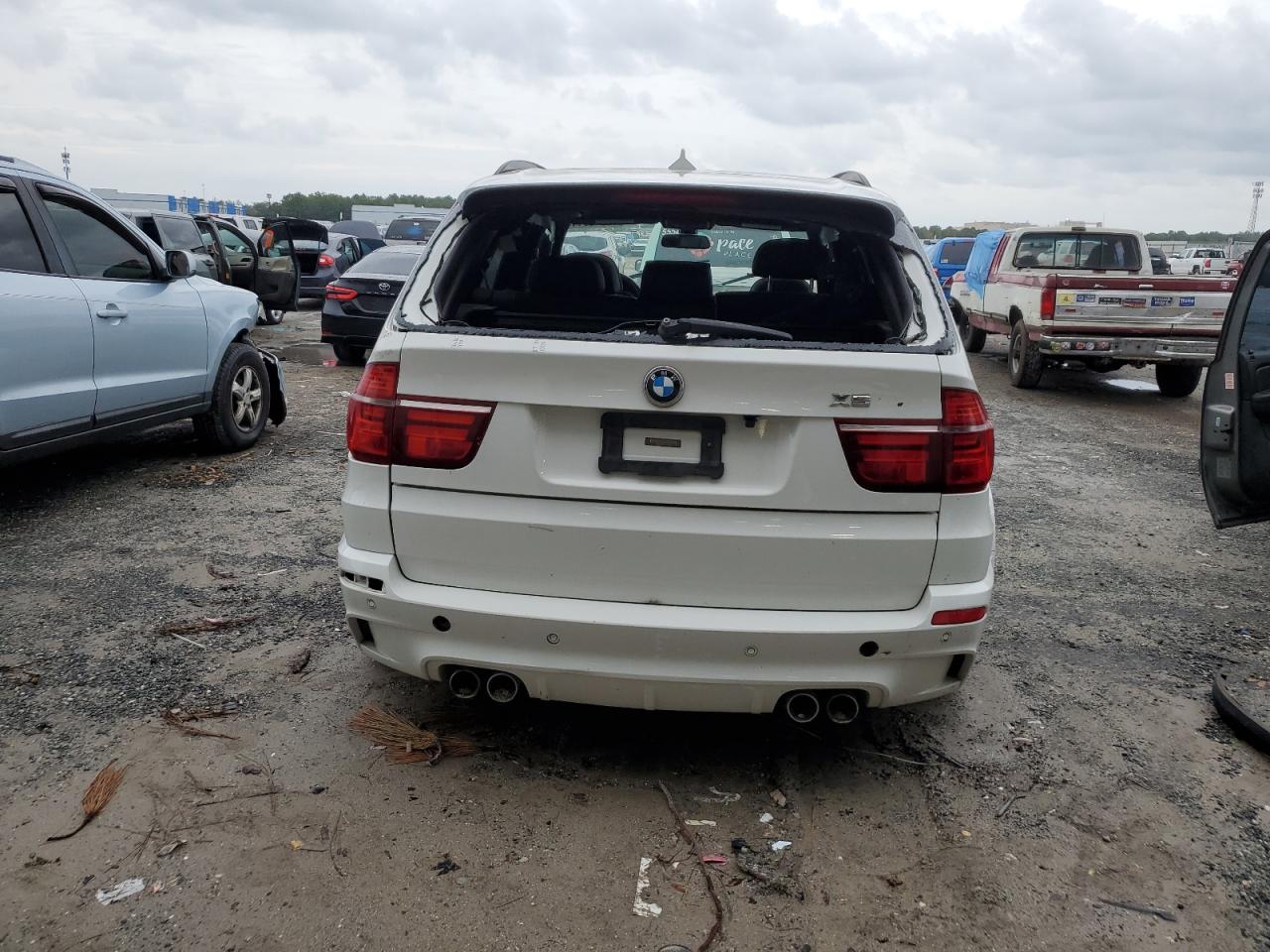 5YMGY0C55CLK27404 2012 BMW X5 M