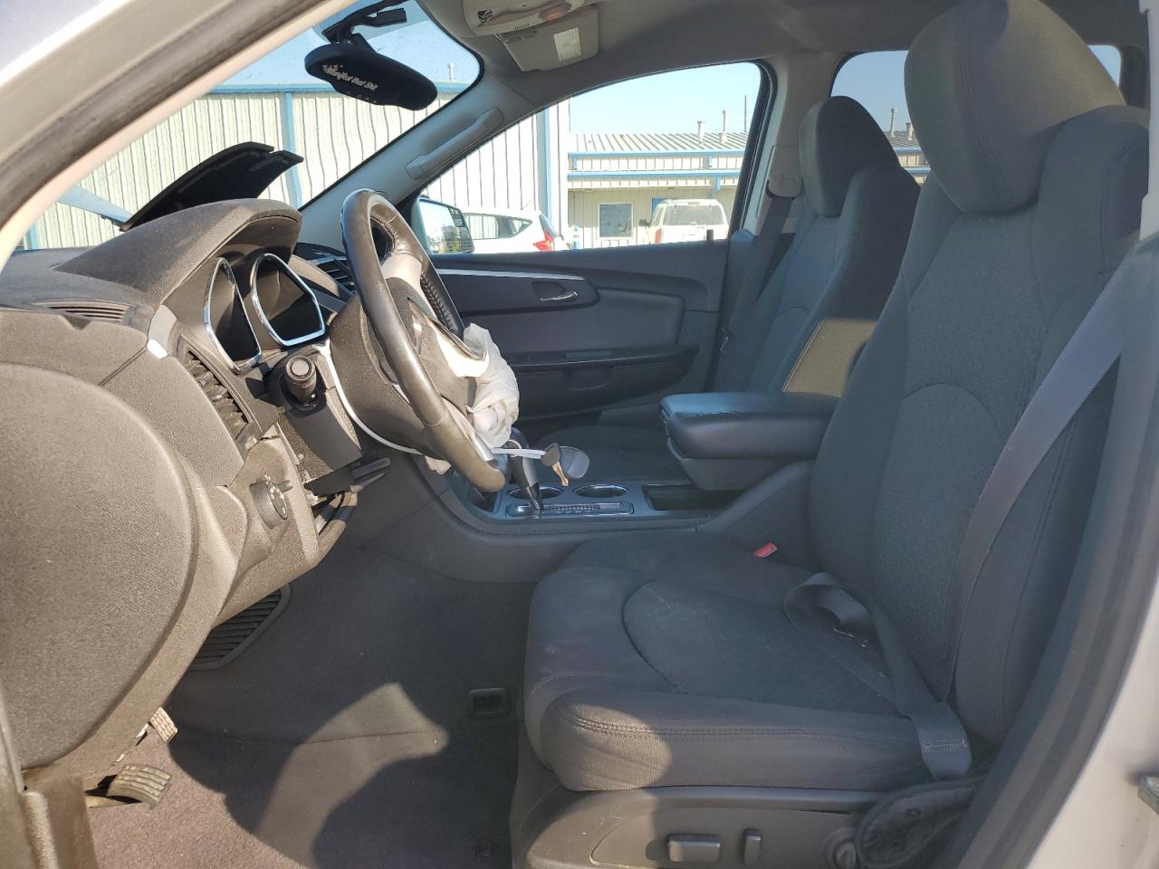 2010 Chevrolet Traverse - Image 7