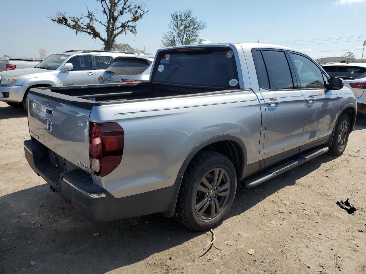 2020 Honda Ridgeline - Image 3