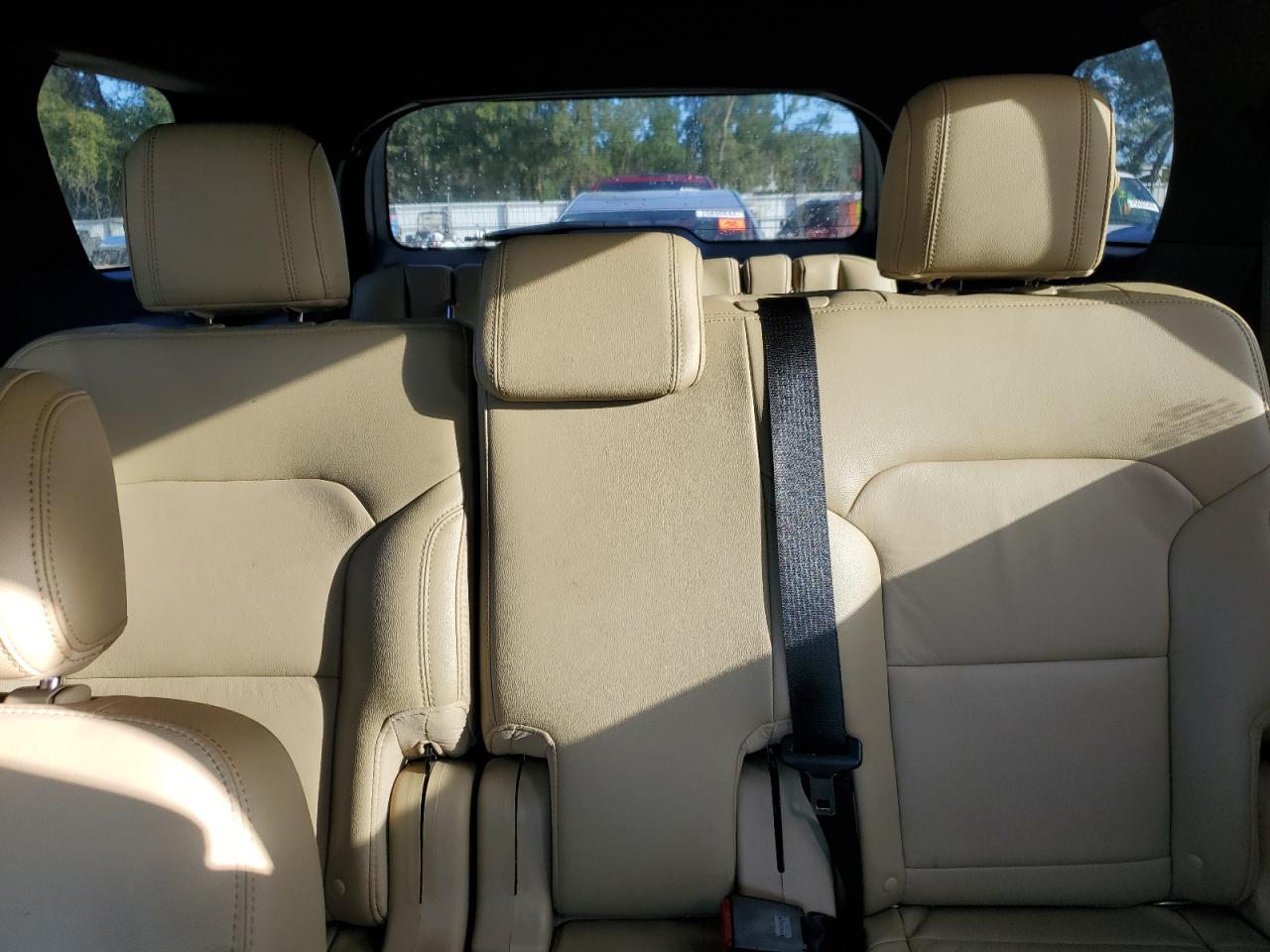 2017 Ford Explorer - Image 10