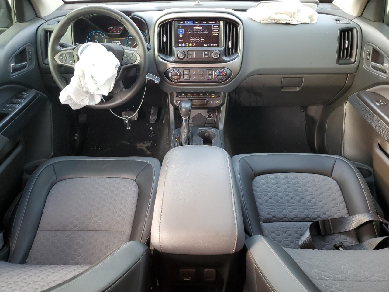 2022 Chevrolet Colorado - Image 8