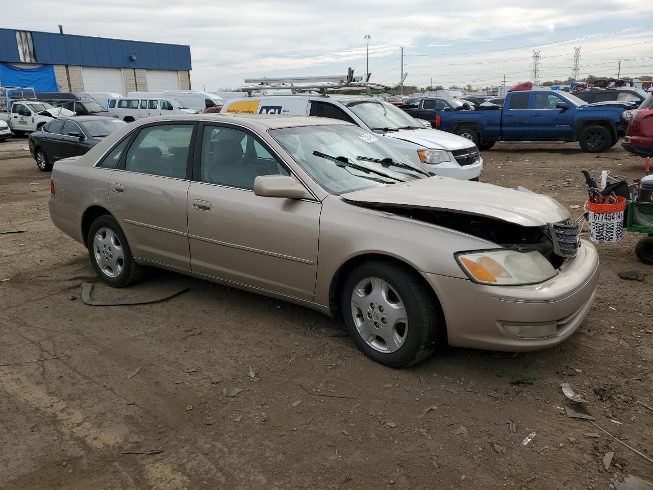 2004 Toyota Avalon - Image 4