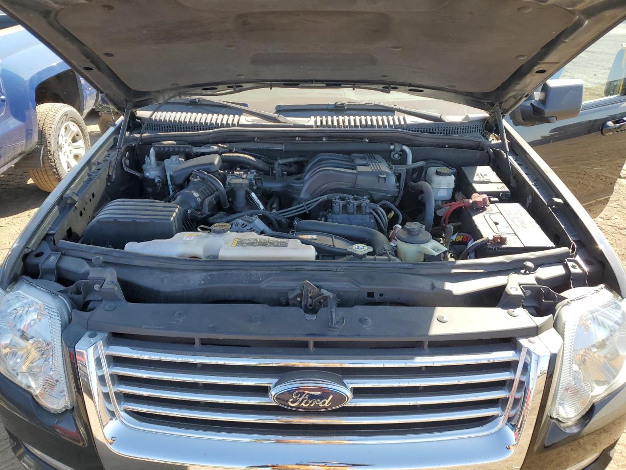 2009 Ford Explorer - Image 12