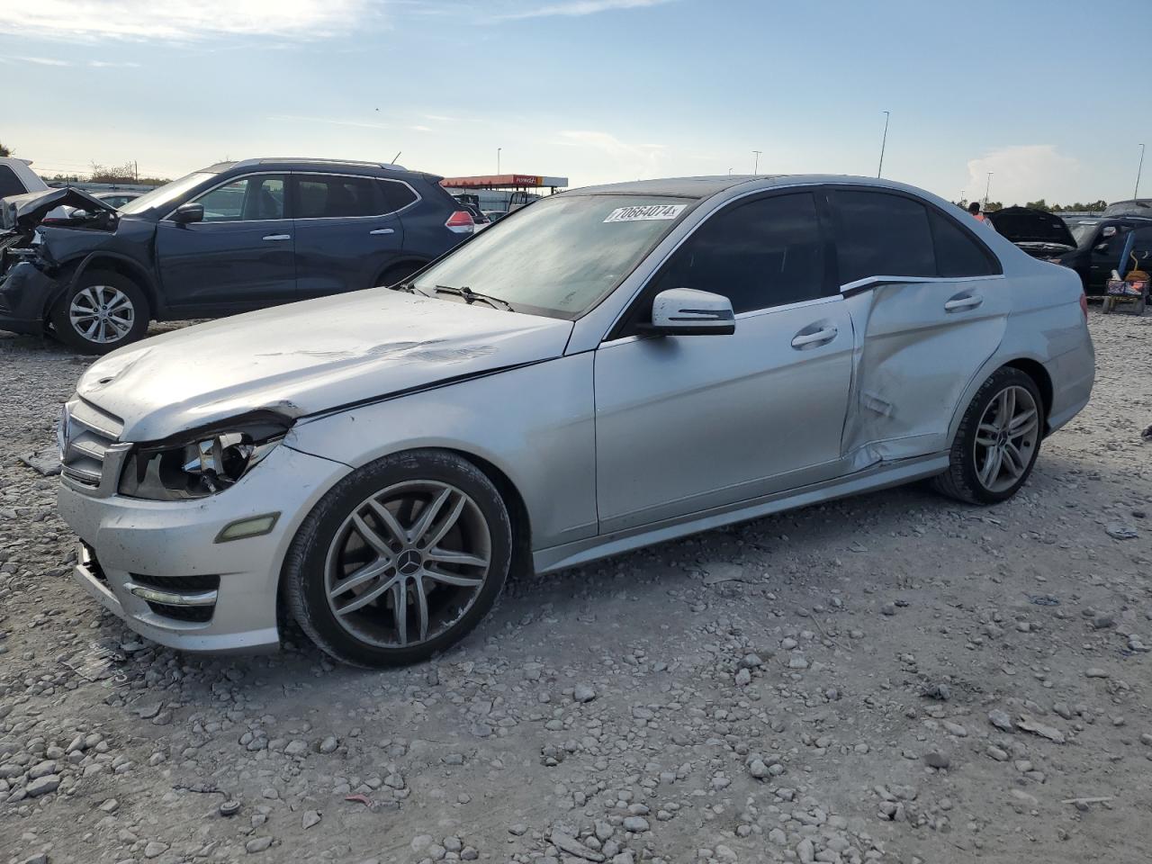 VIN WDDGF8AB2DR250746 2013 MERCEDES-BENZ C-CLASS no.1