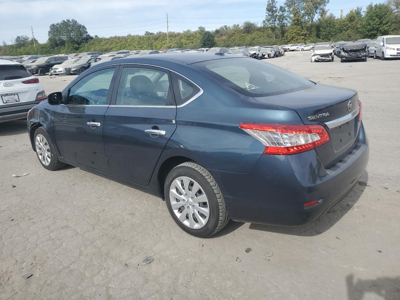 2015 Nissan Sentra - Image 2