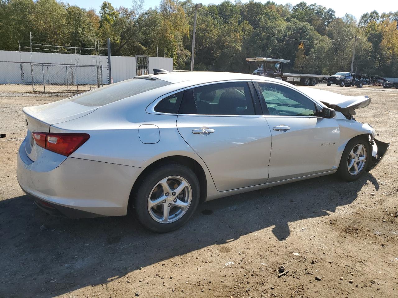 2017 Chevrolet Malibu - Image 3