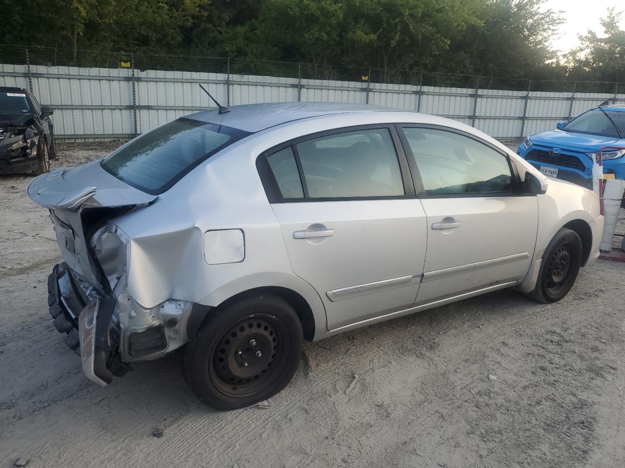 2011 Nissan Sentra - Image 3