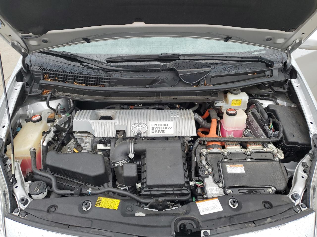2015 Toyota Prius - Image 11