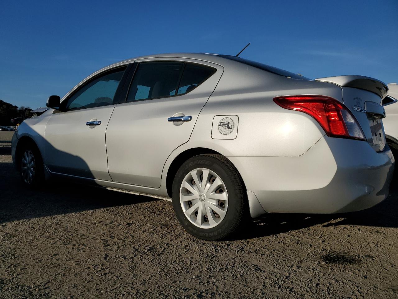 2014 Nissan Versa - Image 2