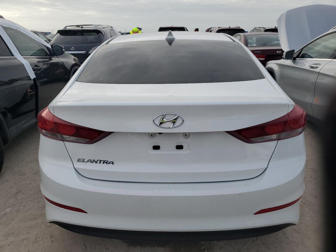 5NPD84LF9JH343900 2018 Hyundai Elantra Sel