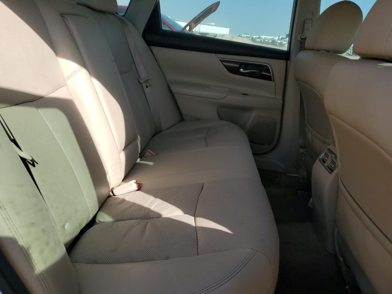 2014 Nissan Altima - Image 10
