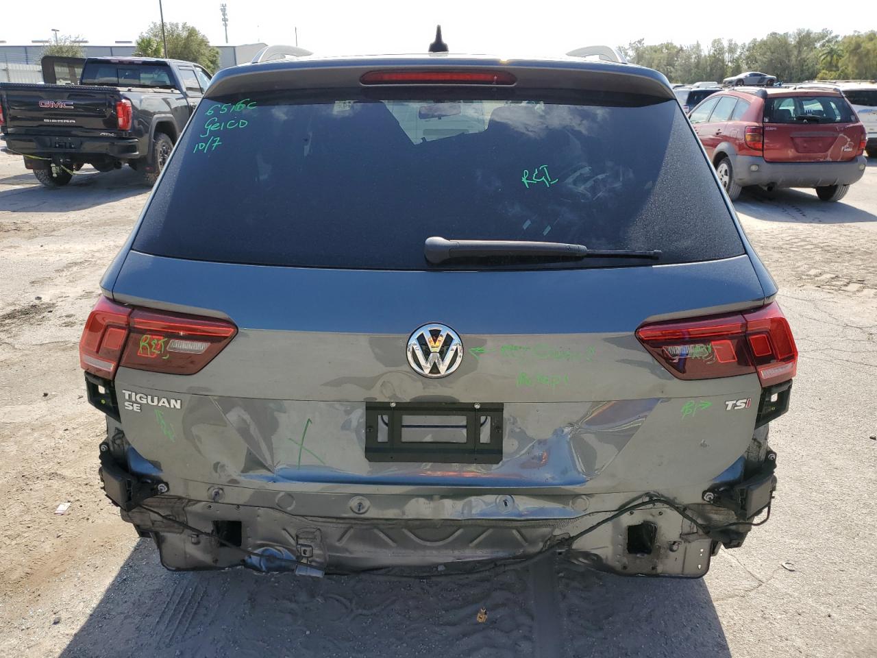 2018 Volkswagen Tiguan Se VIN: 3VV3B7AX6JM201588 Lot: 75998844