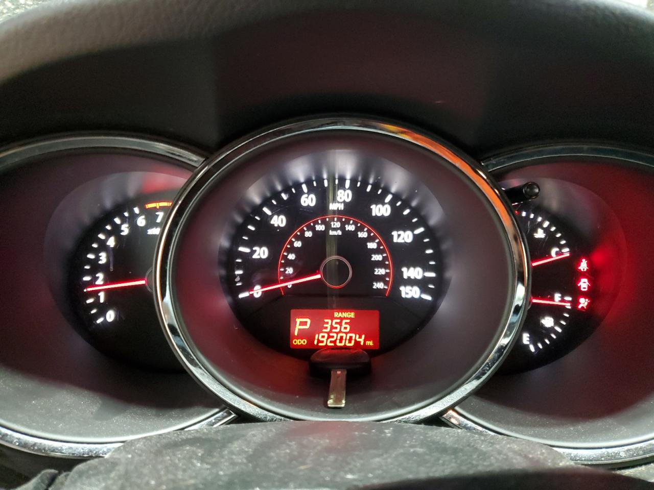 2011 Kia Sorento - Image 9