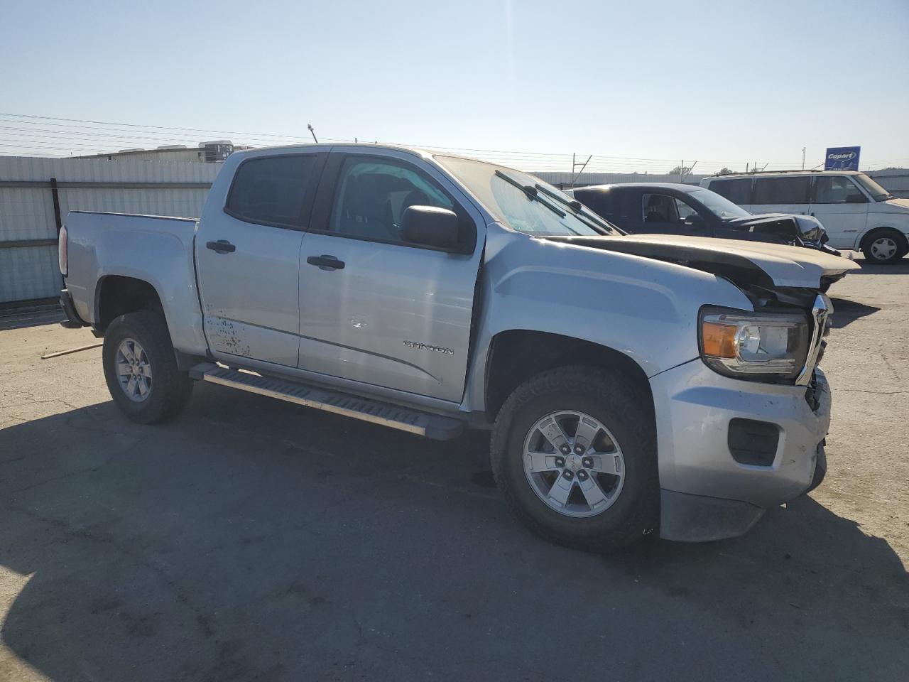 VIN 1GTG5BEA1K1187730 2019 GMC CANYON no.4