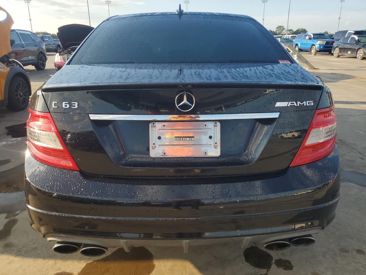 2011 Mercedes-Benz C 63 Amg VIN: WDDGF7HB9BF530923 Lot: 73887714