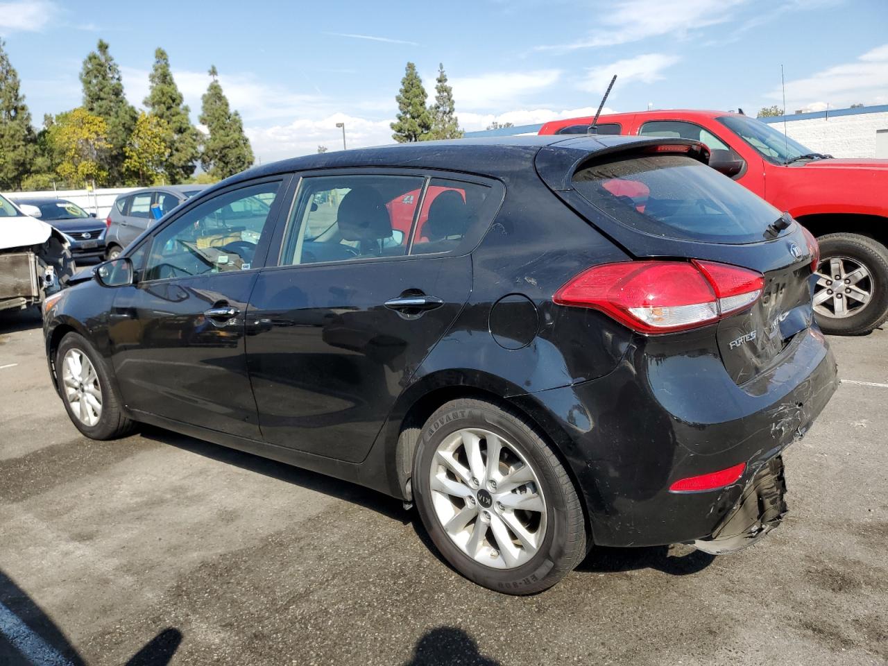 KNAFK5A83H5690876 2017 Kia Forte Lx