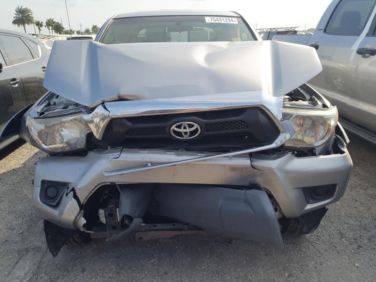 2015 Toyota Tacoma - Image 5