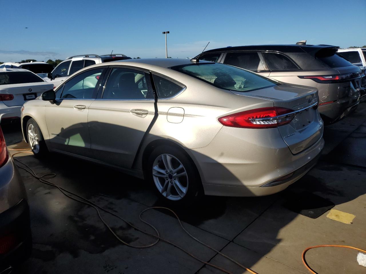 3FA6P0LU4JR235528 2018 FORD FUSION - Image 2