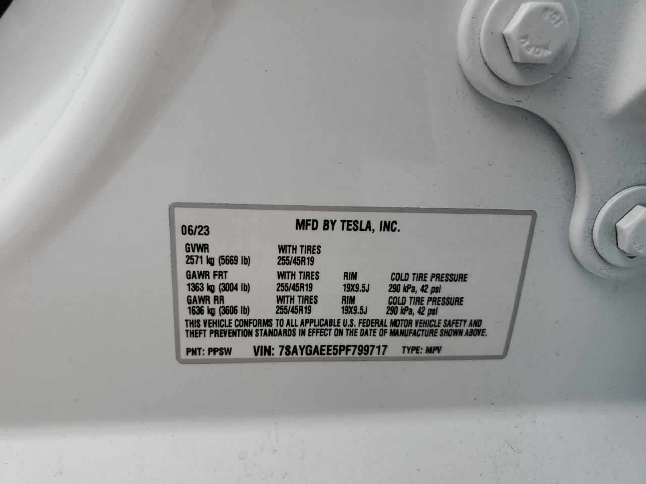 Фото: 7SAYGAEE5PF799717 - 12