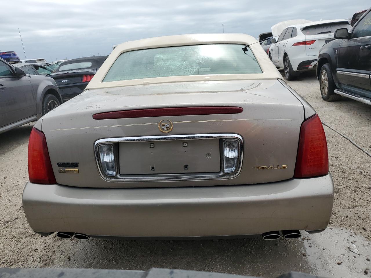 2004 Cadillac Deville VIN: 1G6KD54Y74U227004 Lot: 74141204