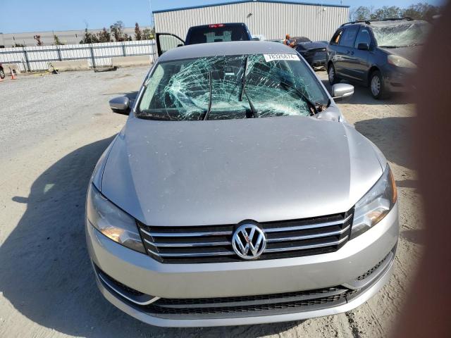  VOLKSWAGEN PASSAT 2013 Gray