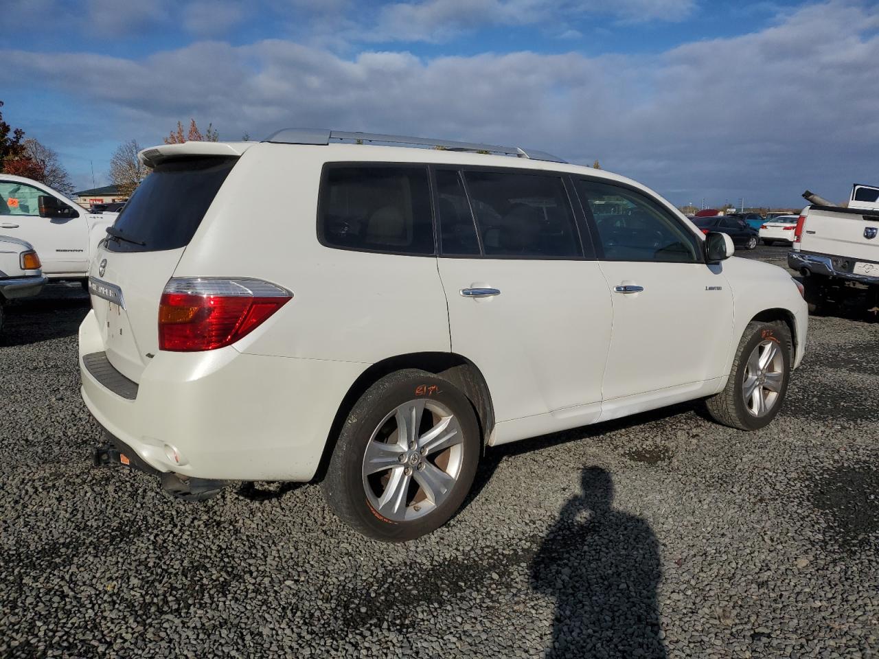 2010 Toyota Highlander - Image 3
