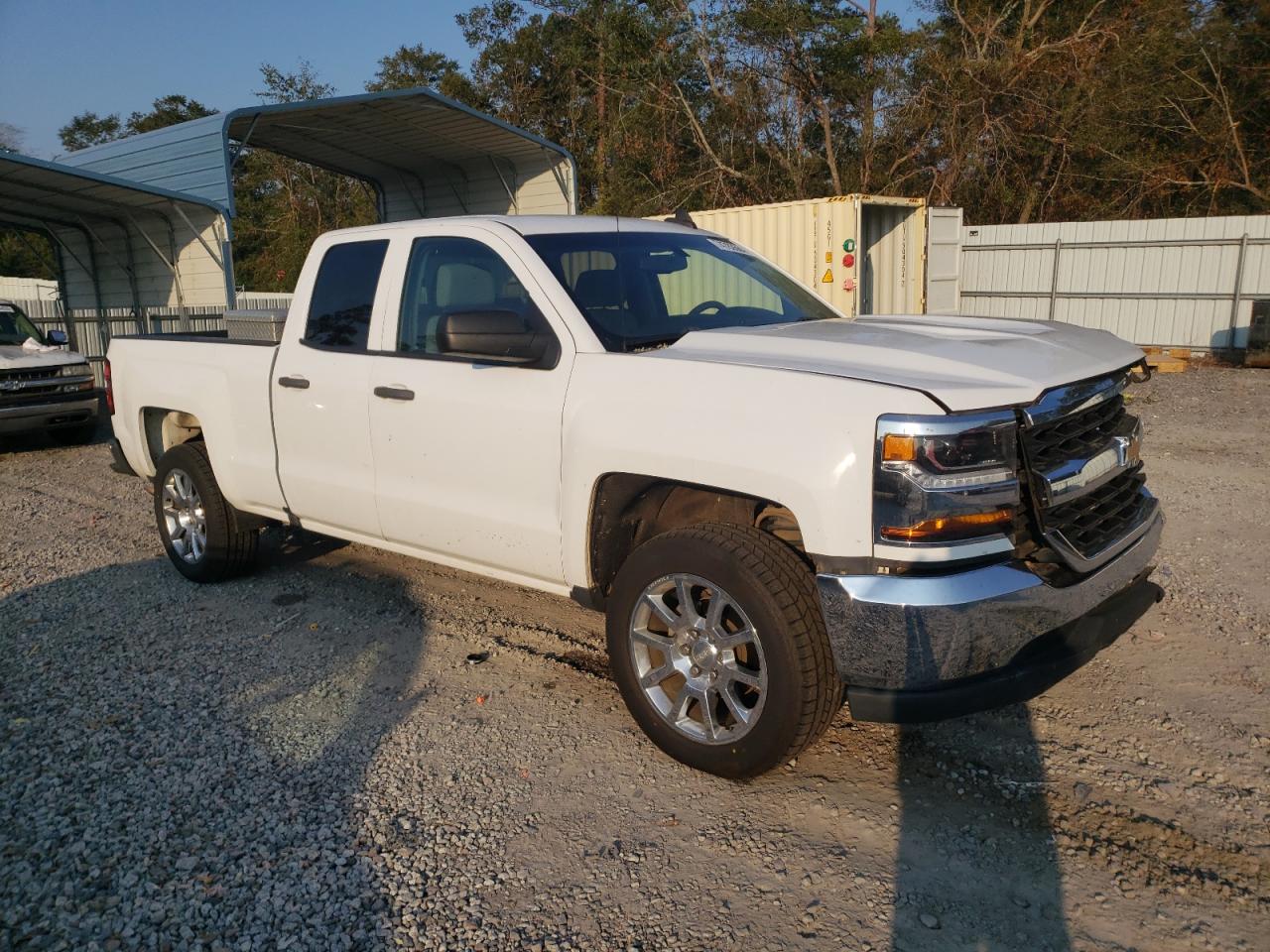 2018 Chevrolet Silverado - Image 4
