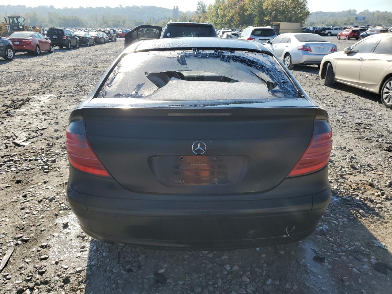 WDBRN47J52A307657 2002 Mercedes-Benz C 230K Sport Coupe