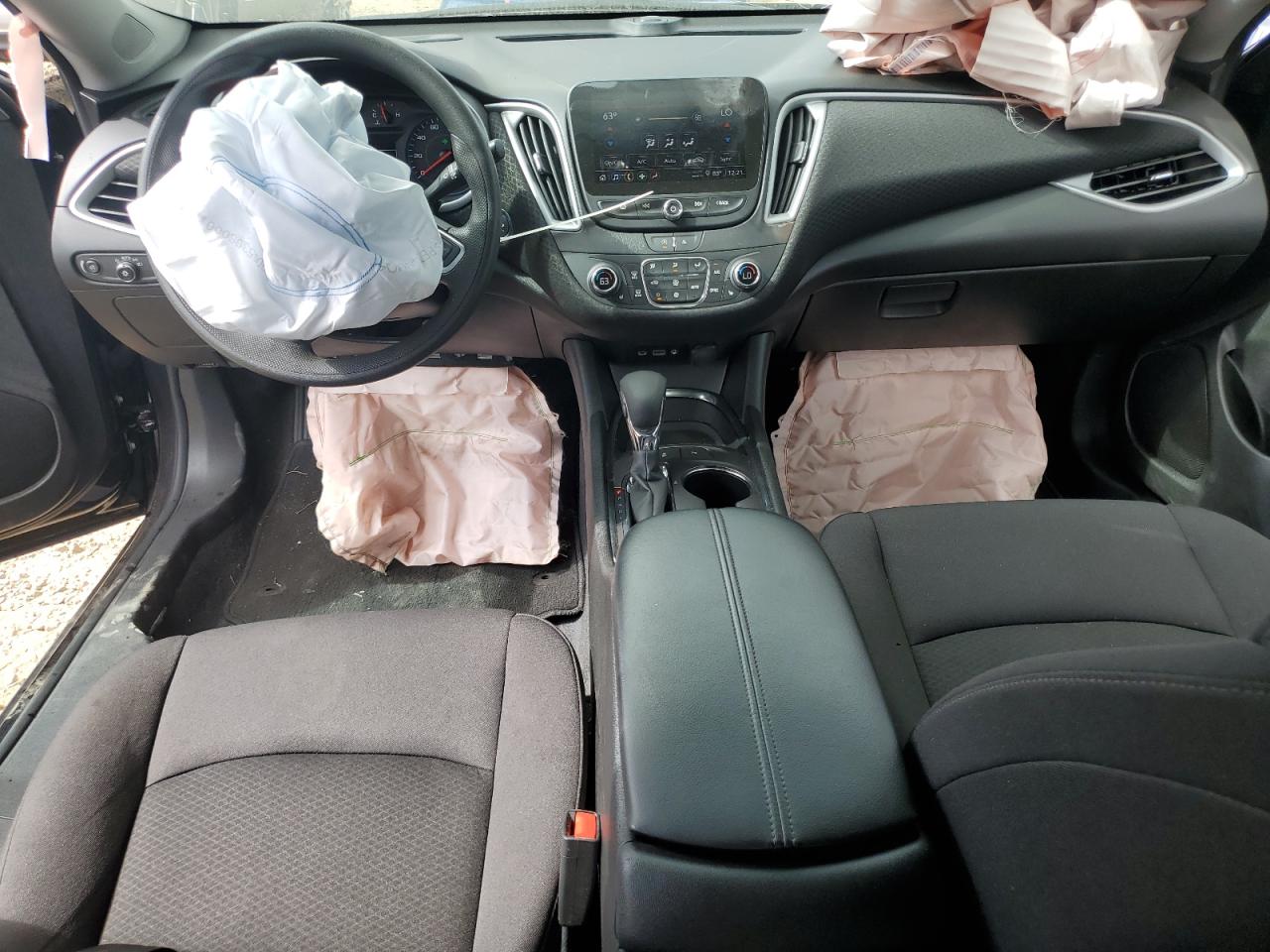 2023 Chevrolet Malibu - Image 8