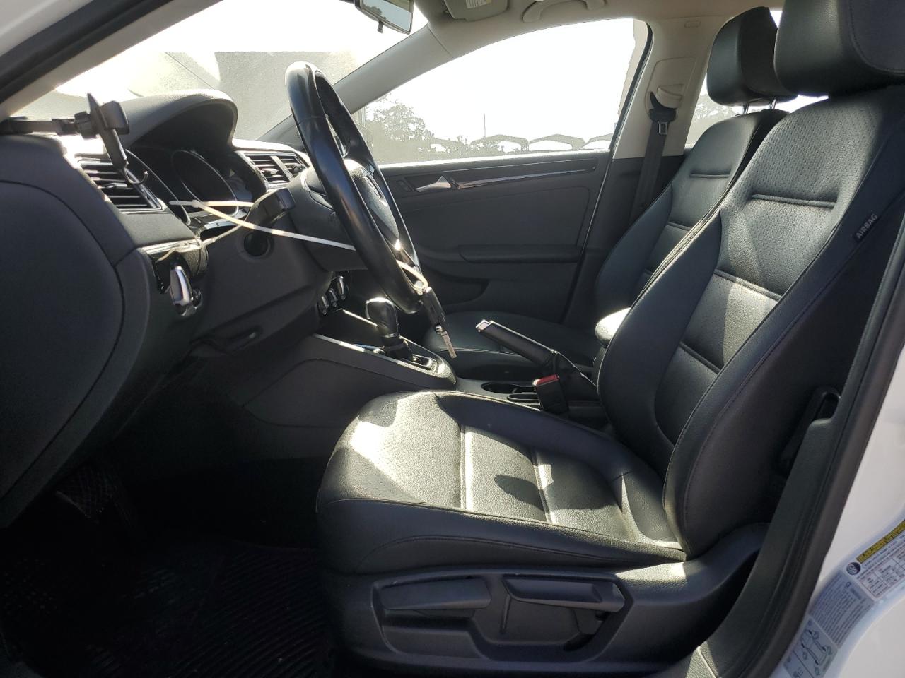 2016 Volkswagen Jetta - Image 7