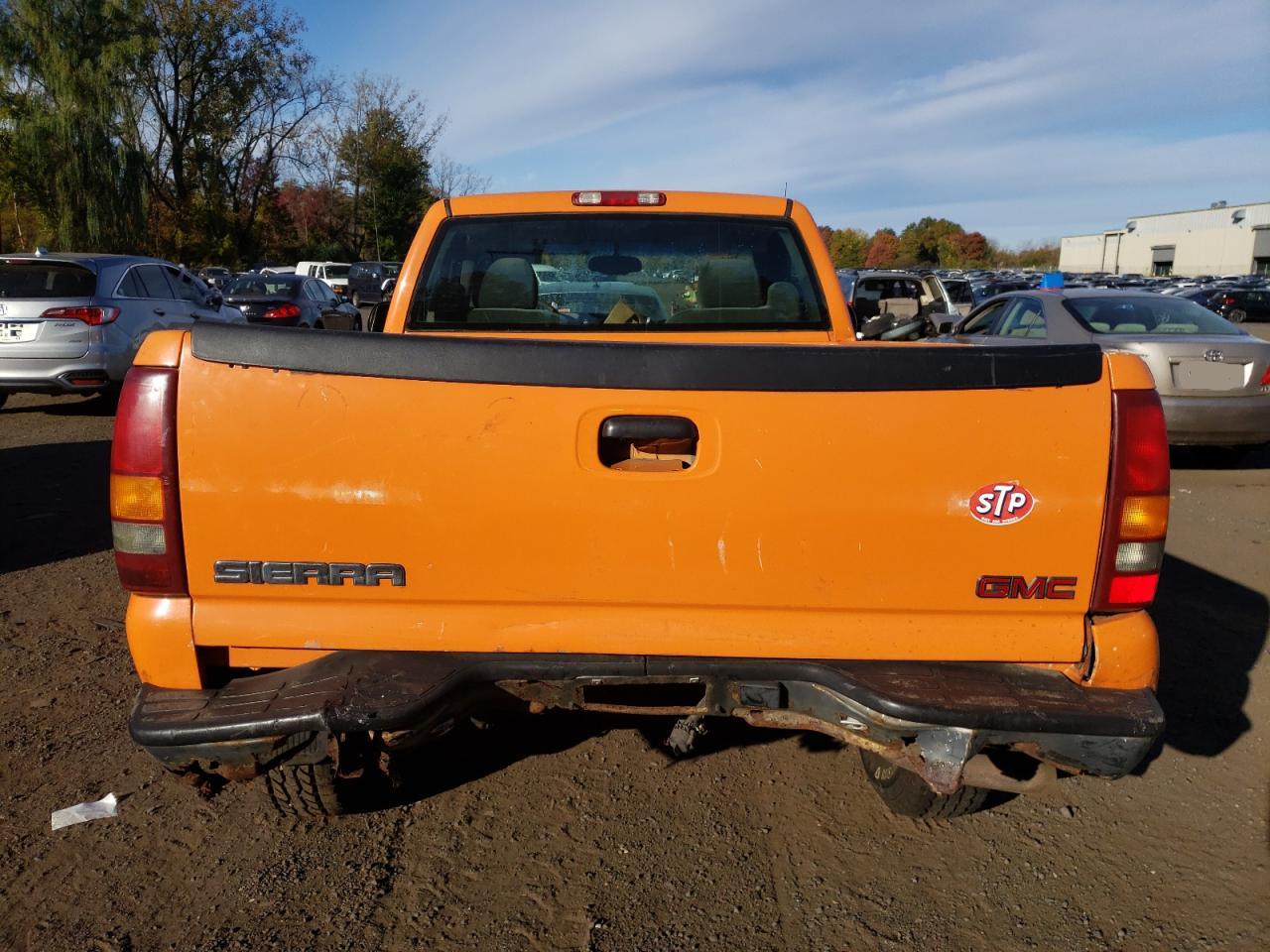 2003 GMC New Sierra C1500 VIN: 1GTEC14X53Z185933 Lot: 76032024