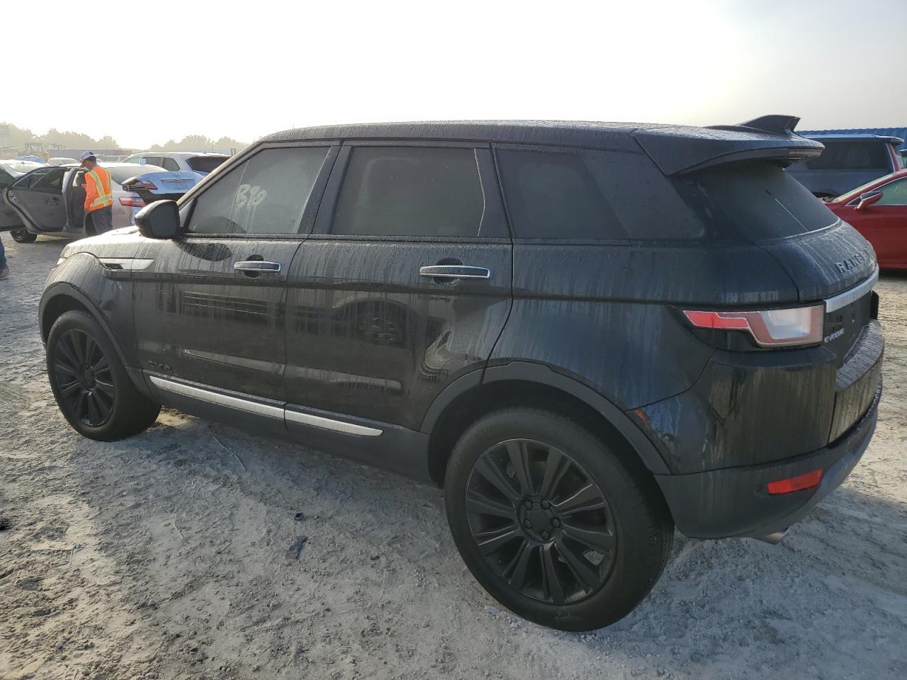 SALVR2RX0JH317988 2018 Land Rover Range Rover Evoque Hse