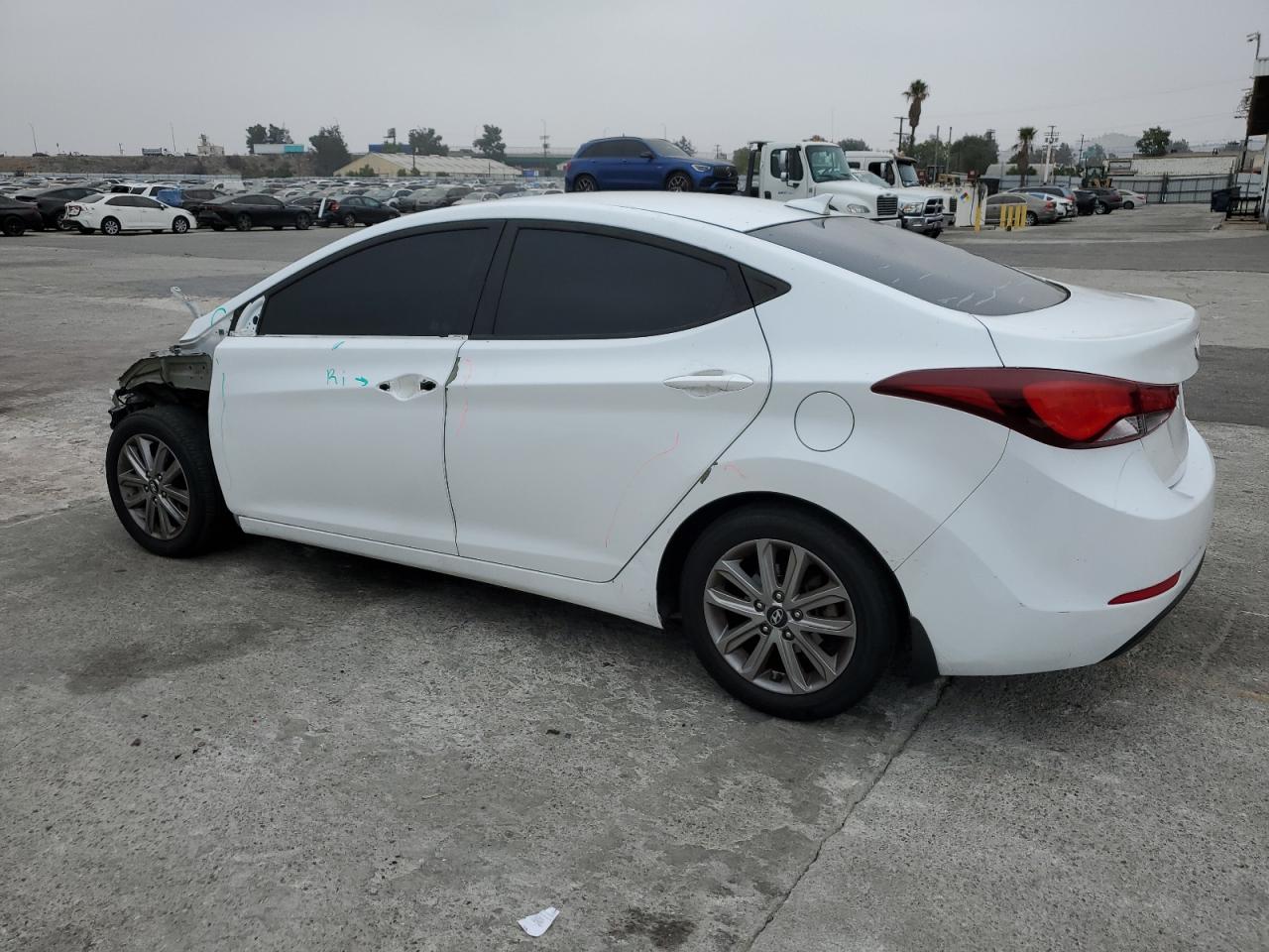 5NPDH4AE8GH659811 2016 Hyundai Elantra Se