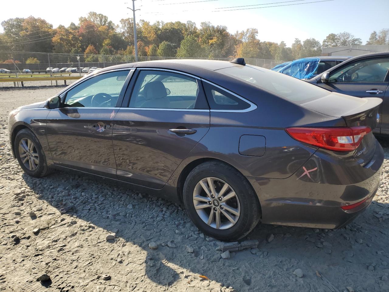 2016 Hyundai Sonata - Image 2