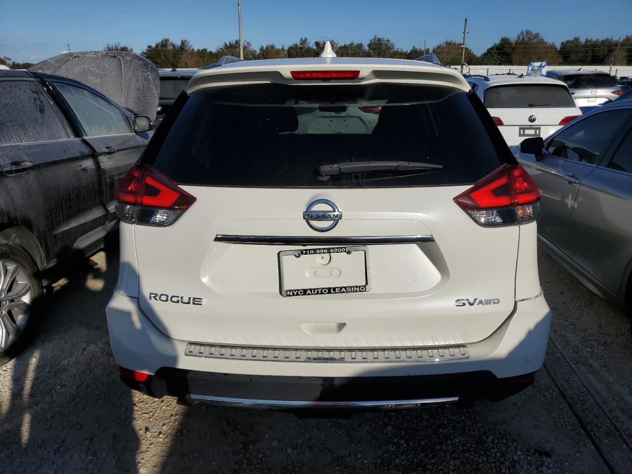 2018 Nissan Rogue S VIN: JN8AT2MV6JW352841 Lot: 77332744