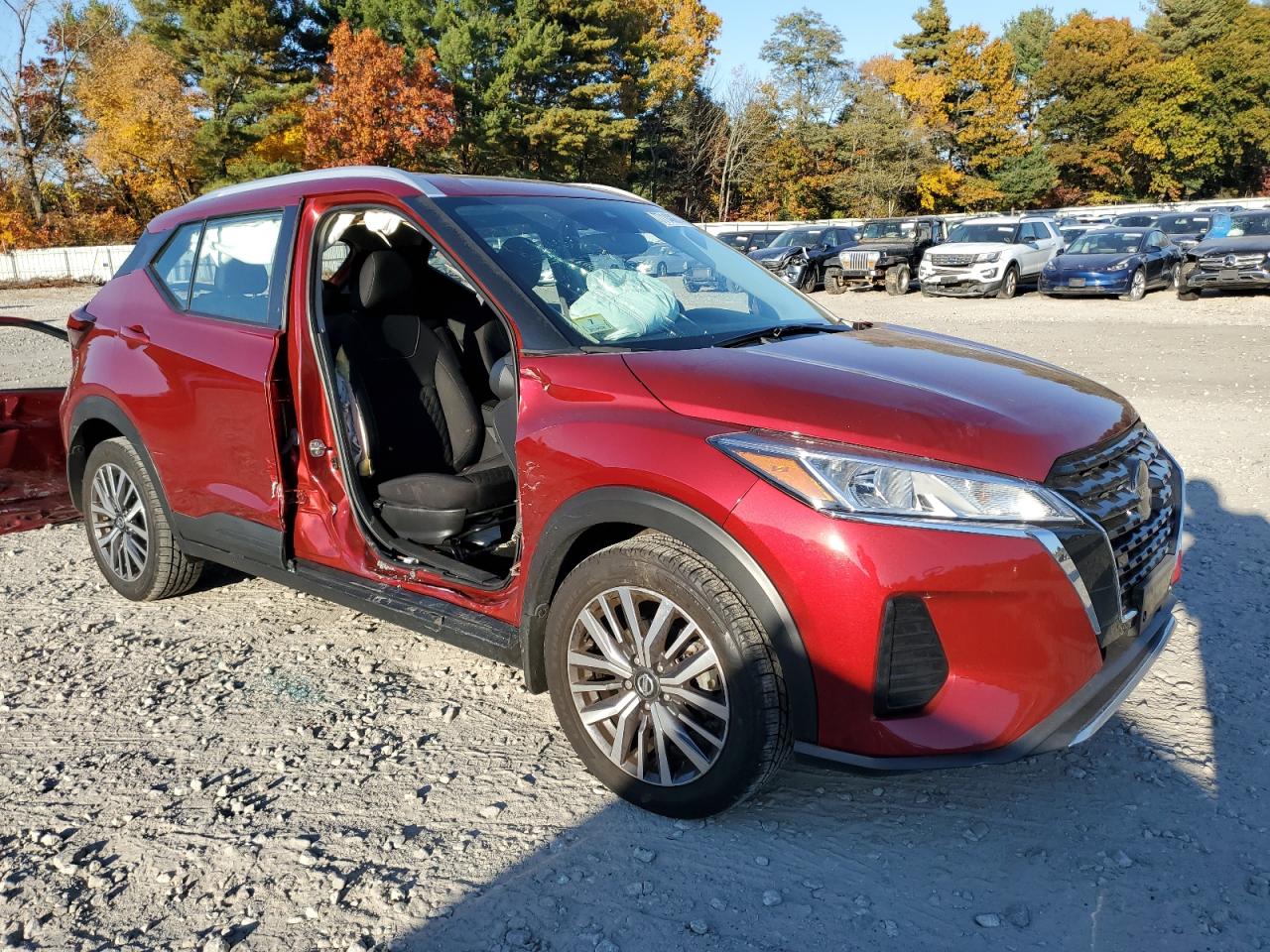 2021 Nissan Kicks - Image 4