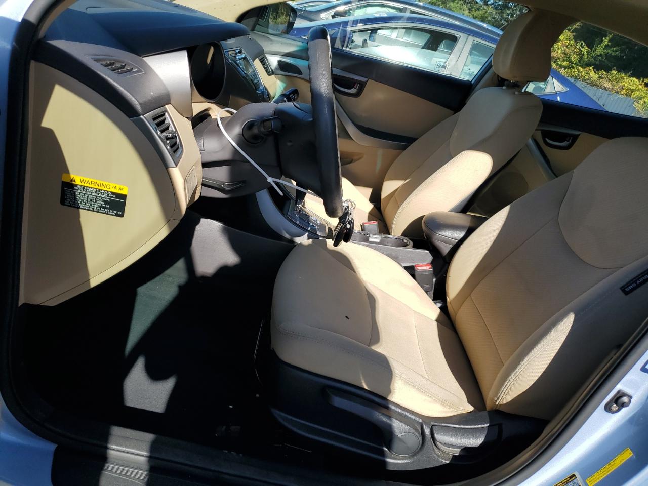 2013 Hyundai Elantra - Image 7