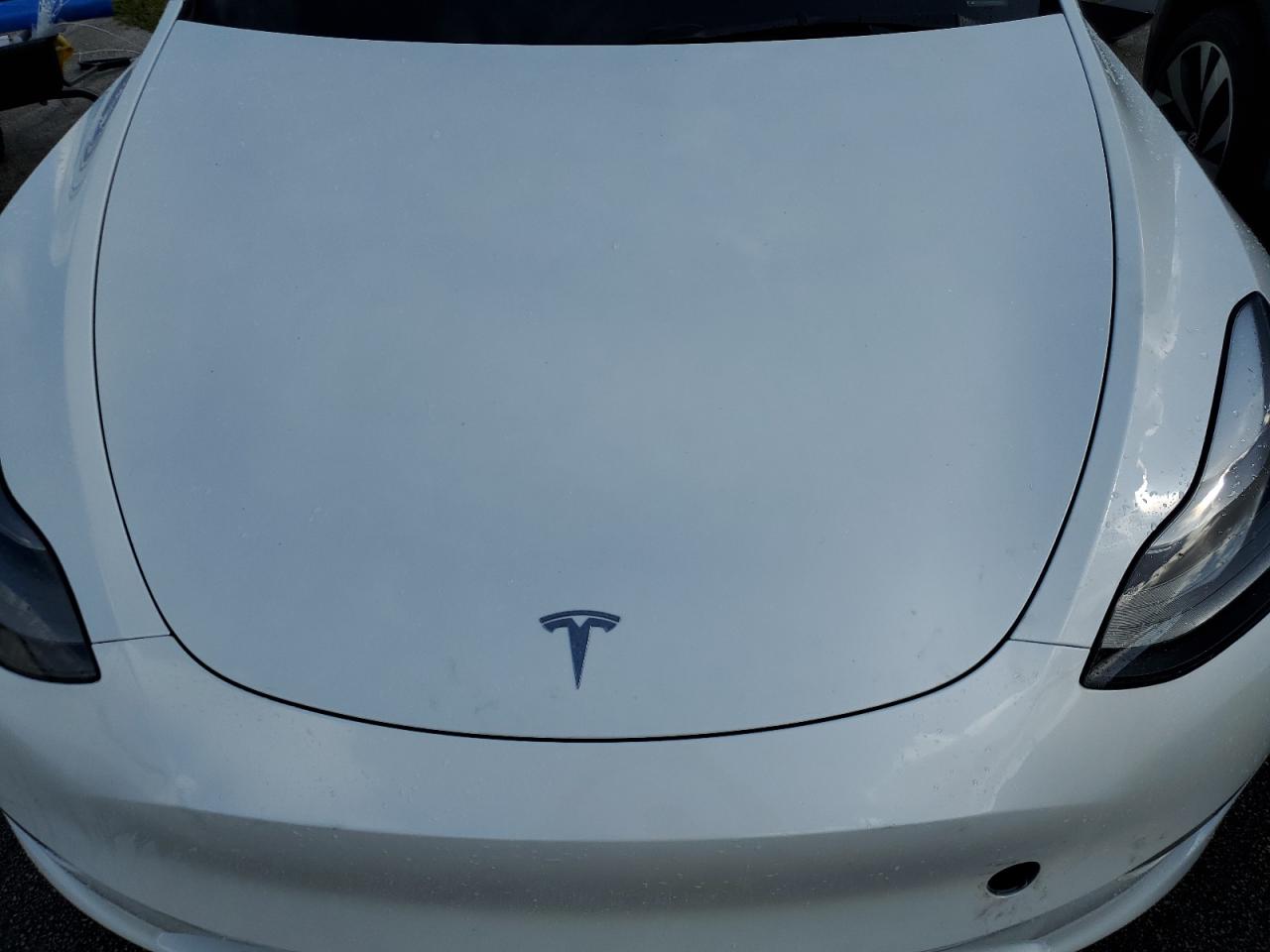 7SAYGDEE4RA261012 2024 Tesla Model Y