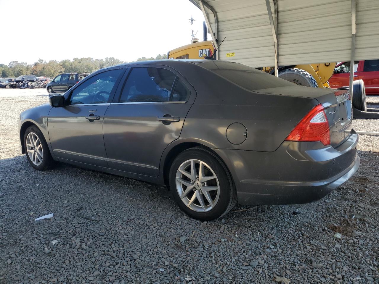 2010 Ford Fusion - Image 2
