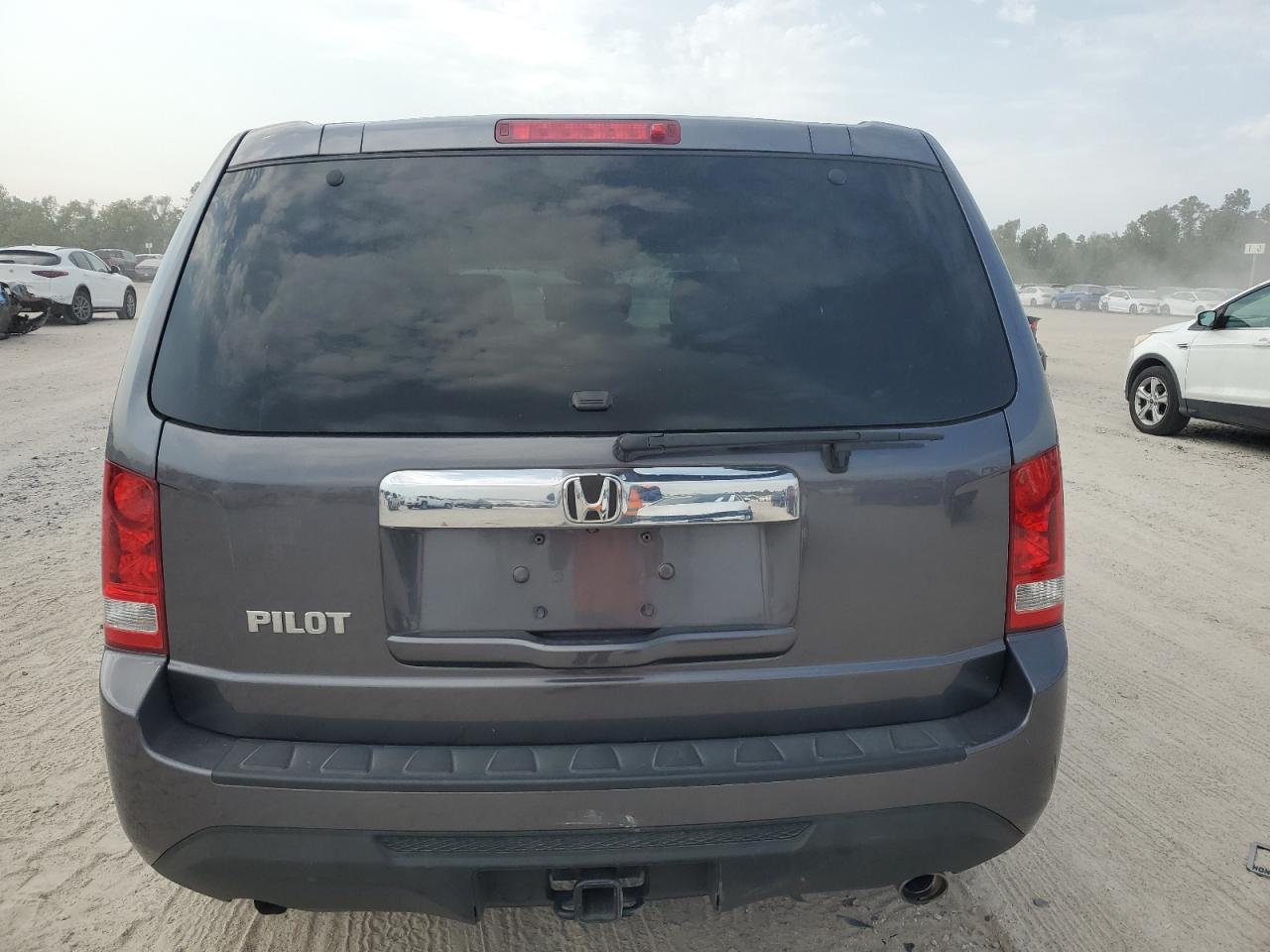 5FNYF3H56EB015811 2014 Honda Pilot Exl