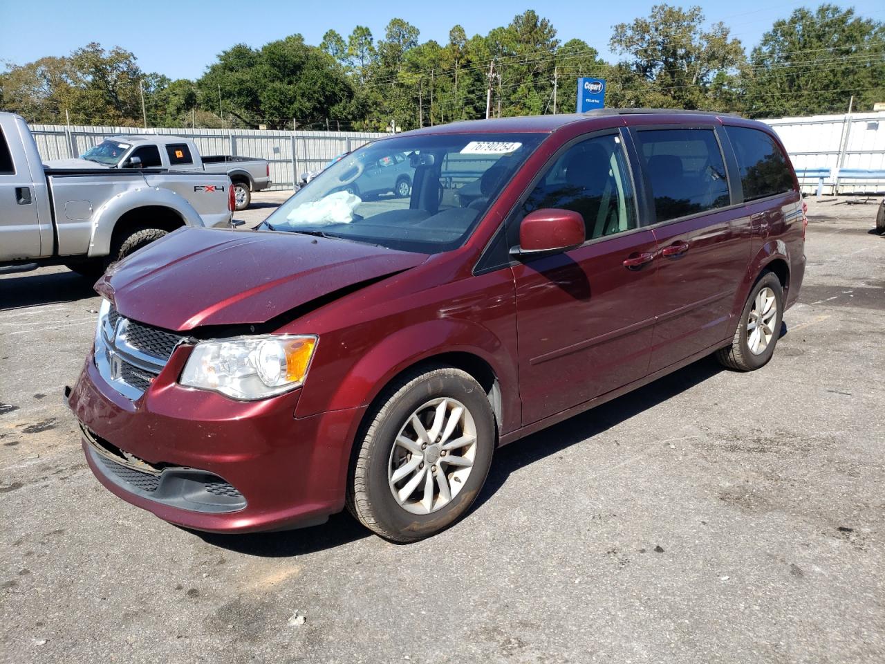 2016 Dodge Caravan - Image 1