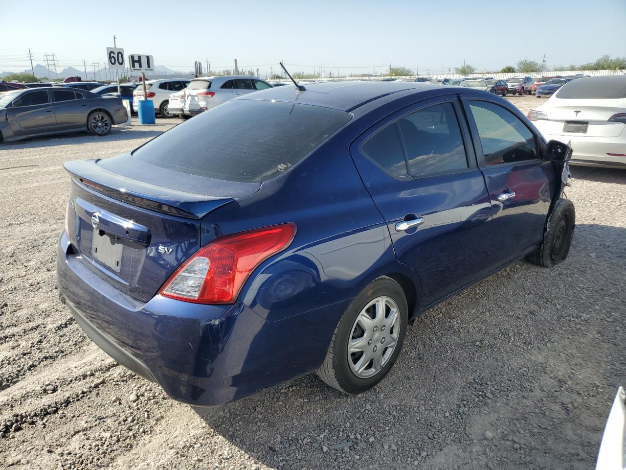 2018 Nissan Versa - Image 3