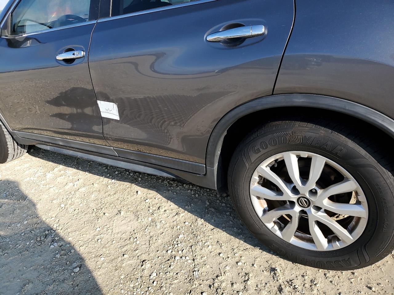 2020 Nissan Rogue - Image 12