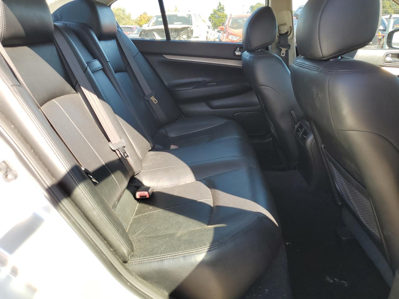 2012 Infiniti G - Image 10