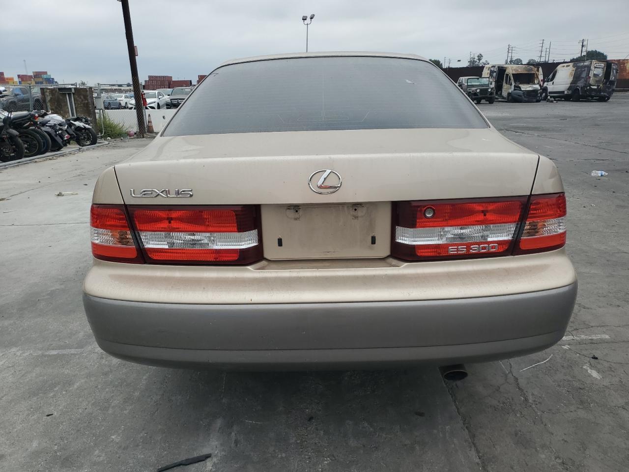 2000 Lexus Es 300 VIN: JT8BF28G0Y5085598 Lot: 74743284