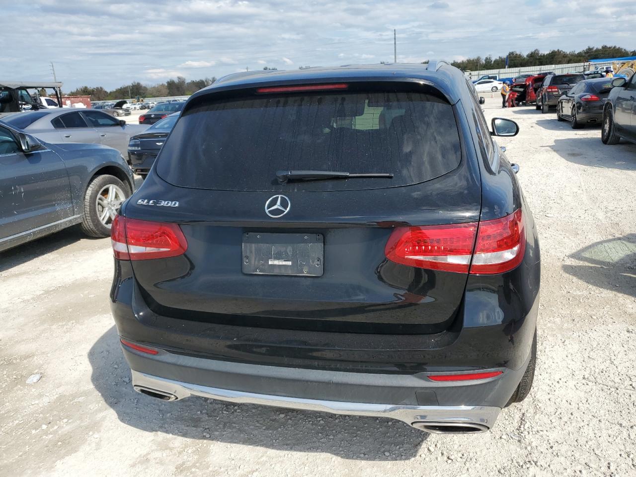 2017 Mercedes-Benz Glc 300 VIN: WDC0G4JB5HF247097 Lot: 77989304