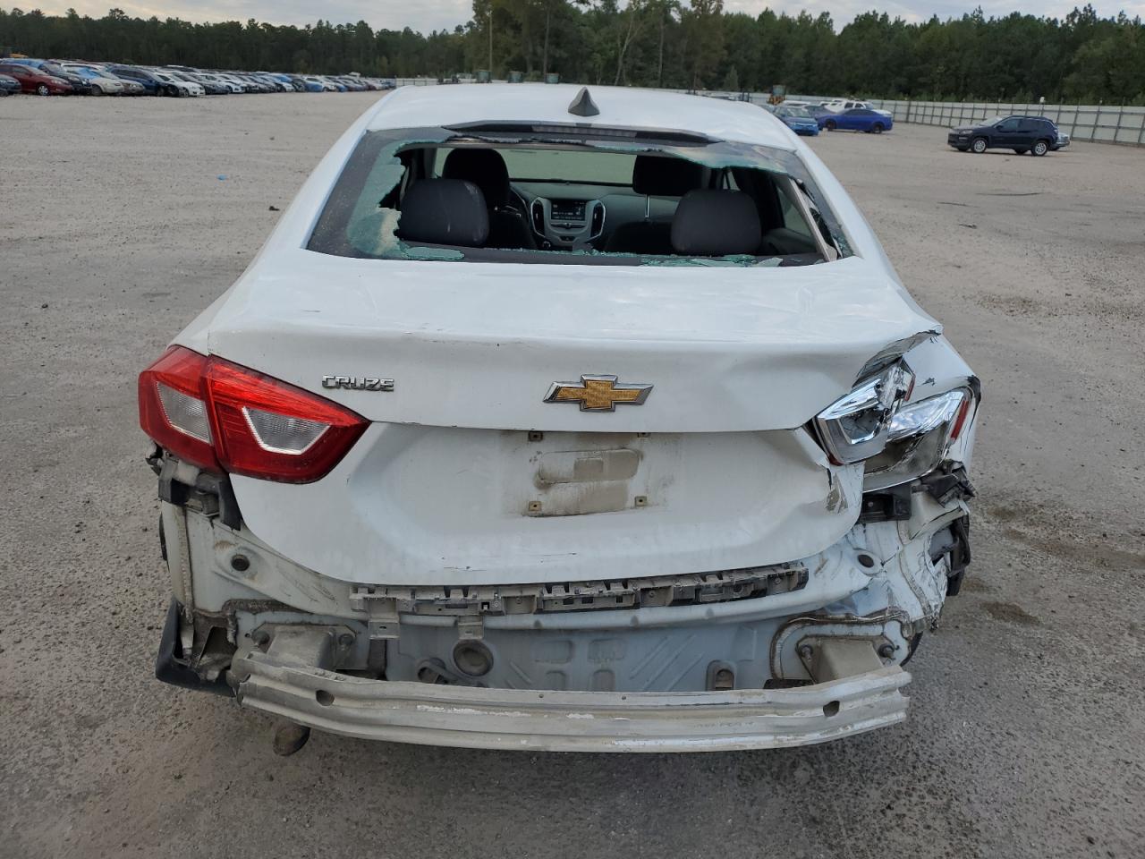 2016 Chevrolet Cruze - Image 6