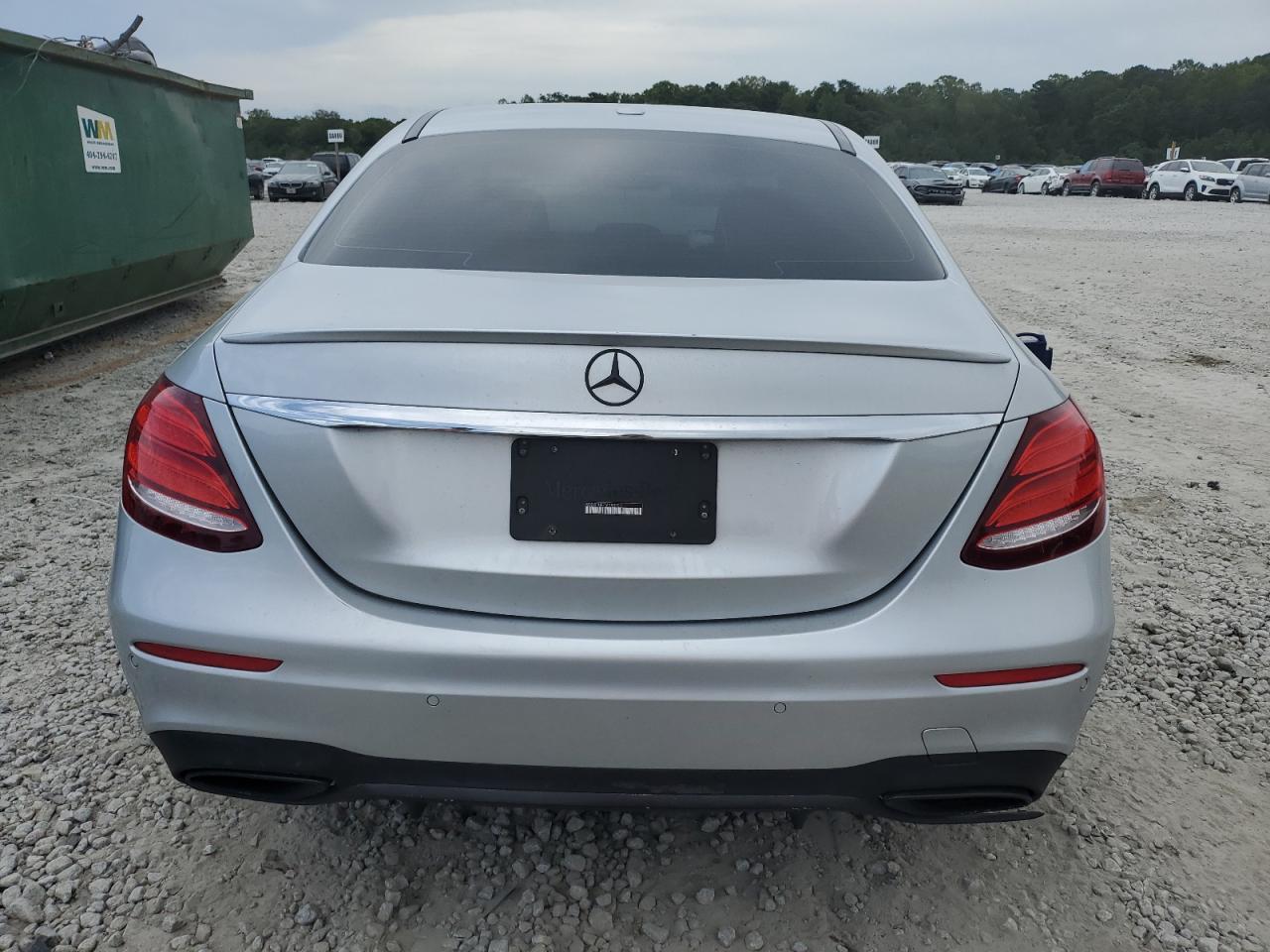 WDDZF4JB7JA388701 2018 Mercedes-Benz E 300