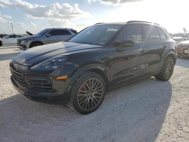 2022 Porsche Cayenne 