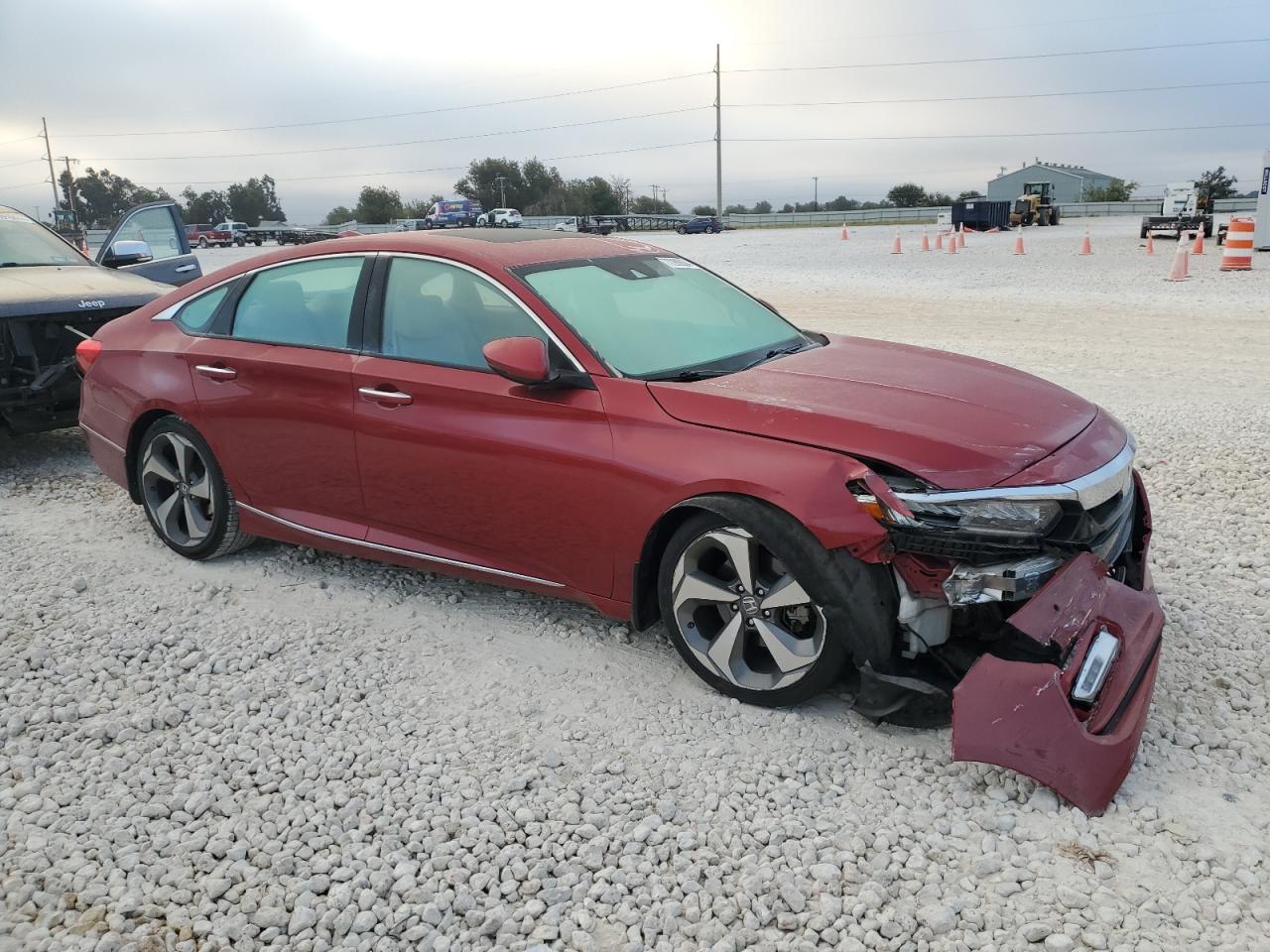 VIN 1HGCV1F95JA096117 2018 HONDA ACCORD no.4